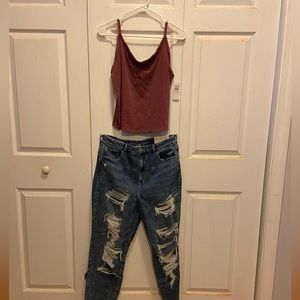 American Eagle distressed curvy mom Jean. Size 12 NWT
